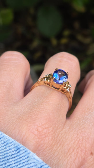 Vintage: 9ct Yellow Gold Iolite & Diamond Dress Ring