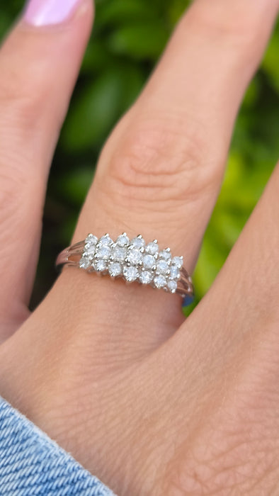 Vintage: 9ct White Gold Diamond Cluster Ring