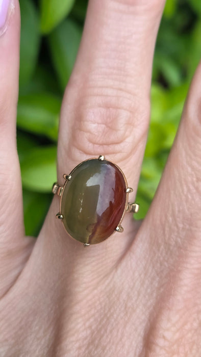 Vintage: 9ct Yellow Gold Green & Red Agate Signet Ring — From 1979