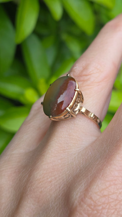 Vintage: 9ct Yellow Gold Green & Red Agate Signet Ring — From 1979