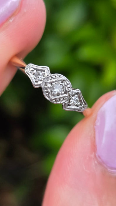 Vintage: 9ct Yellow Gold Diamond Trilogy Ring
