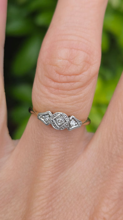 Vintage: 9ct Yellow Gold Diamond Trilogy Ring