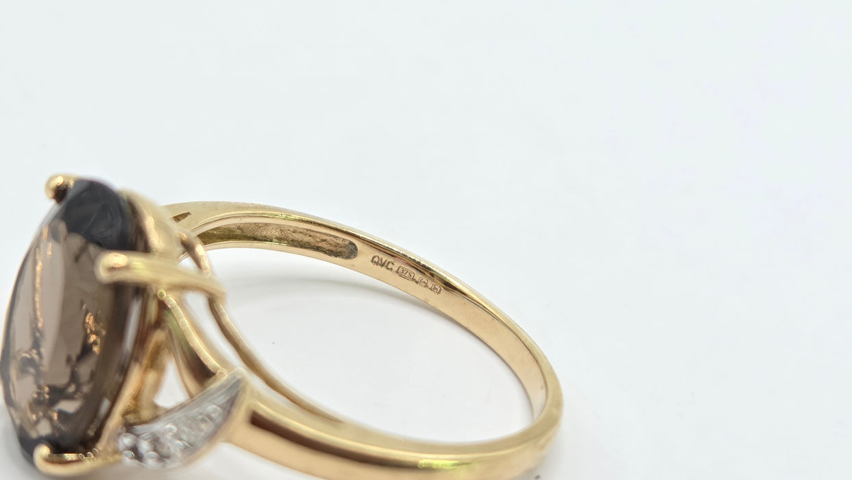 Vintage: 9ct Yellow Gold Smoky Quartz & Diamond Ring