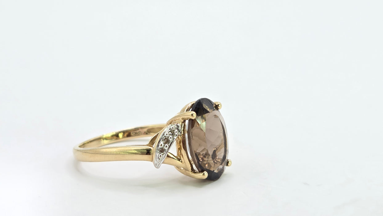 Vintage: 9ct Yellow Gold Smoky Quartz & Diamond Ring