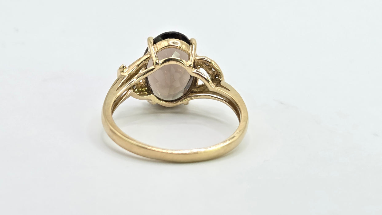 Vintage: 9ct Yellow Gold Smoky Quartz & Diamond Ring