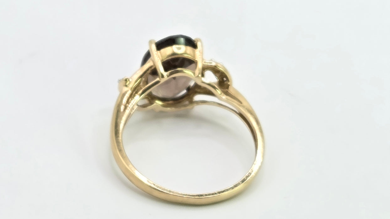 Vintage: 9ct Yellow Gold Smoky Quartz & Diamond Ring