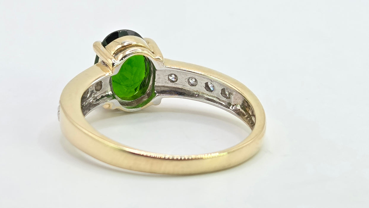 Vintage: 9ct Yellow Gold Chrome Diopside & Diamond Ring