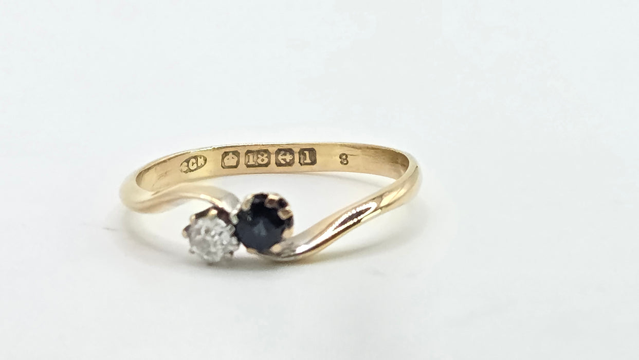 Antique: 18ct Yellow Gold Sapphire & Diamond Moi et Toi Crossover Ring — From 1910