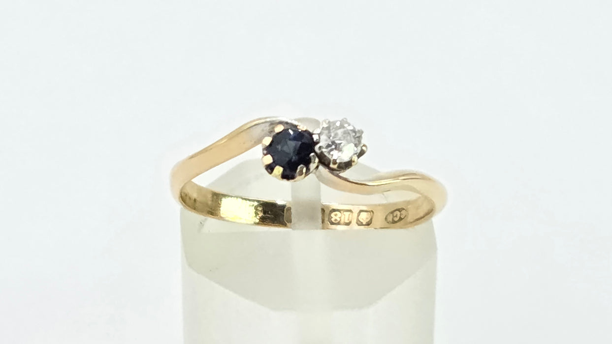 Antique: 18ct Yellow Gold Sapphire & Diamond Moi et Toi Crossover Ring — From 1910