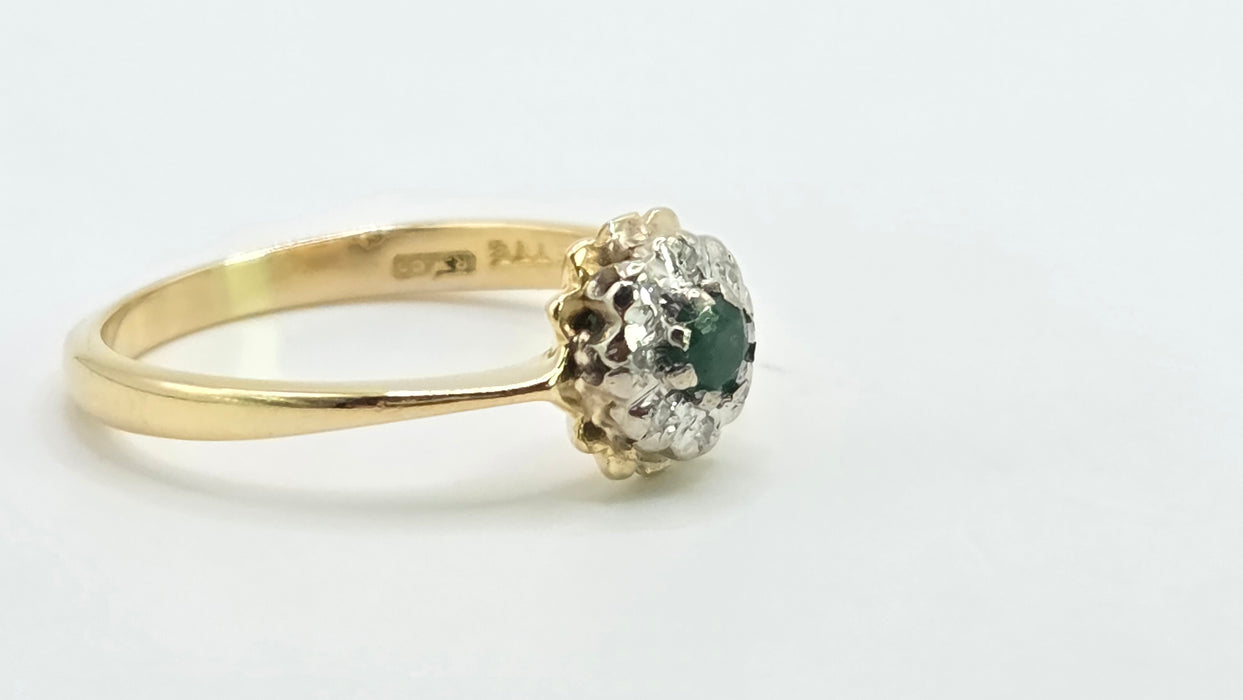 Vintage: 18ct Yellow Gold Emerald & Diamond Target Ring — From 1970