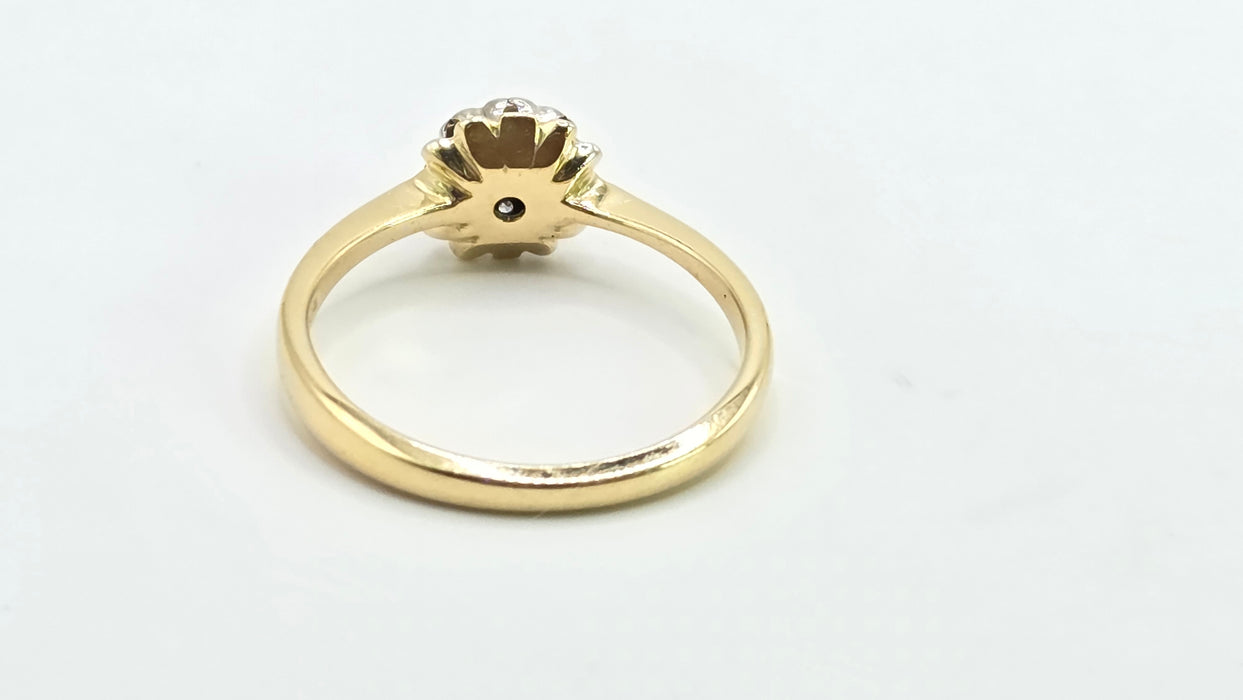 Vintage: 18ct Yellow Gold Emerald & Diamond Target Ring — From 1970