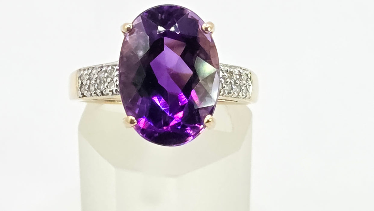 Vintage: 9ct Yellow Gold Amethyst & Diamond Cocktail Ring