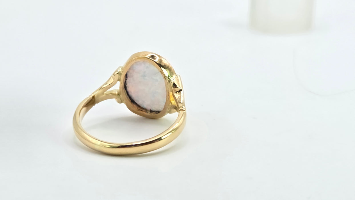 Vintage: 18ct Yellow Gold Opal Signet Ring — From 1958