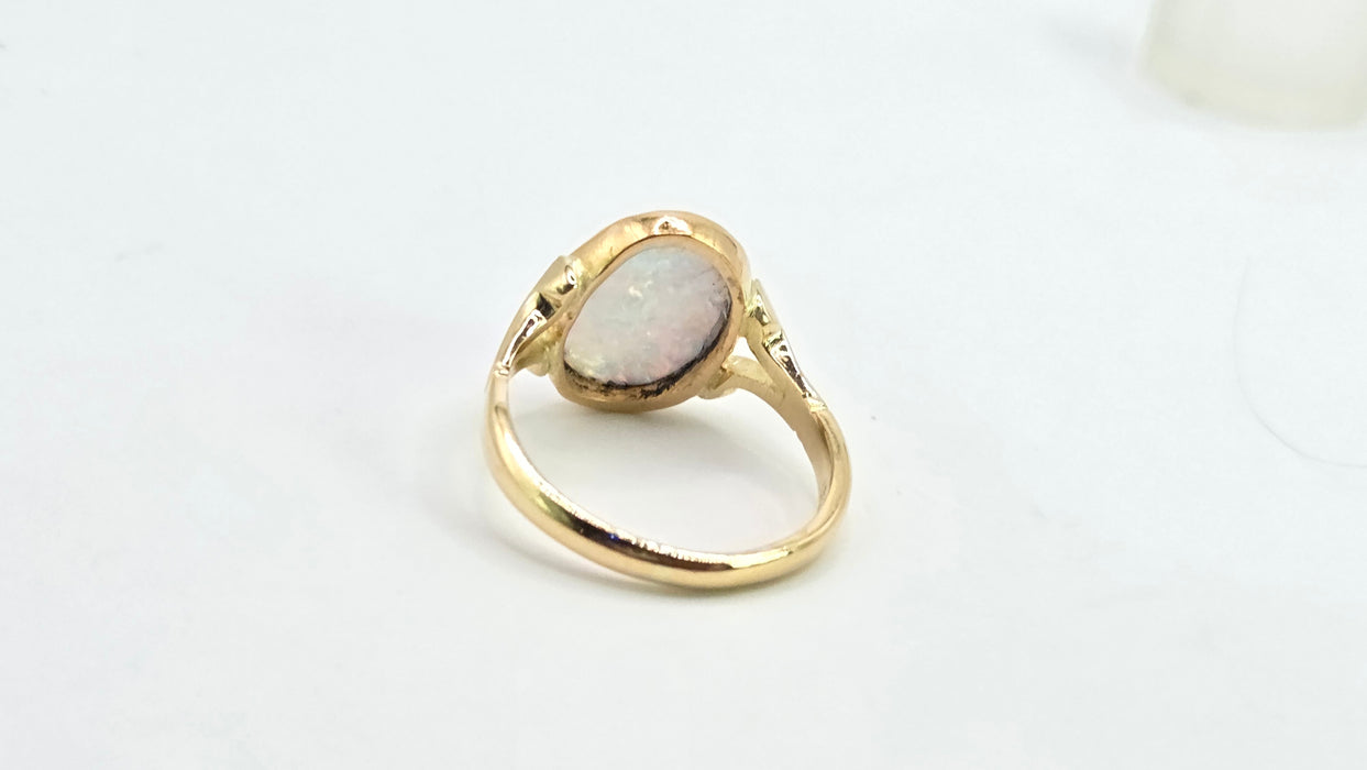 Vintage: 18ct Yellow Gold Opal Signet Ring — From 1958