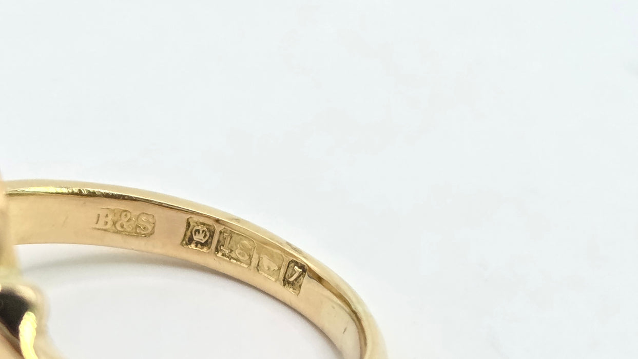 Vintage: 18ct Yellow Gold Opal Signet Ring — From 1958