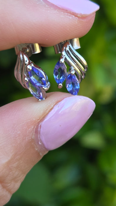 Vintage: 9ct White Gold Twin Marquise Tanzanite Leaf Stud Earrings