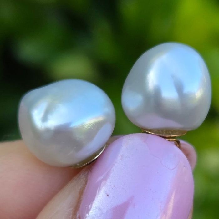 Vintage: 9ct Yellow Gold Baroque Pearl Stud Earrings