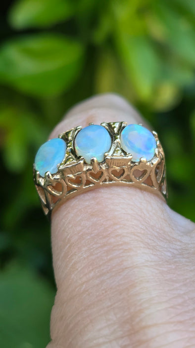 Vintage: 9ct Yellow Gold Opal Trilogy Ring — From 1992