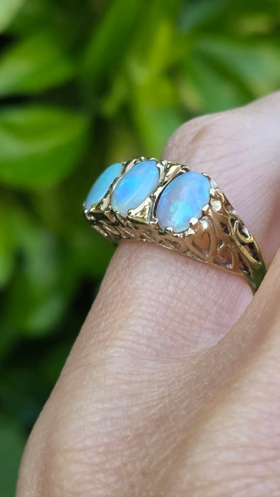 Vintage: 9ct Yellow Gold Opal Trilogy Ring — From 1992