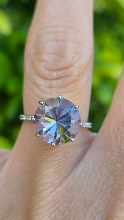 Vintage: 9ct White Gold Lilac Quartz & Diamond Dress Ring