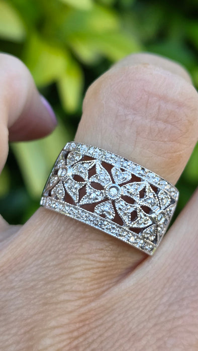 Vintage: 9ct White Gold 39 Diamond Openwork Statement Ring — 1ct
