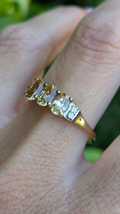 Vintage: 9ct Yellow Gold Citrine & White Topaz Dress Ring