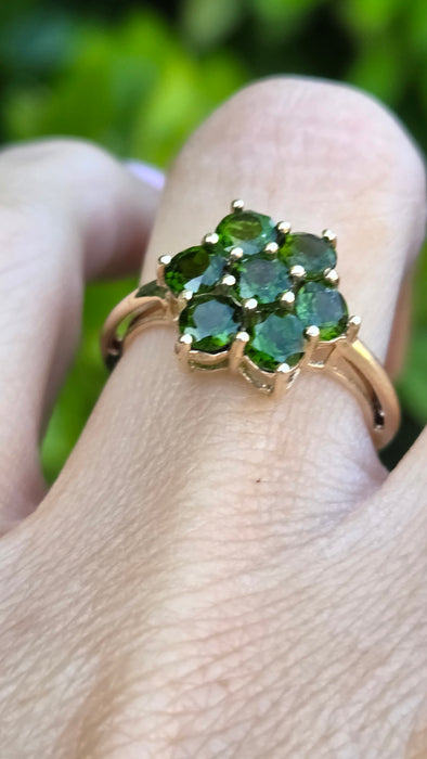 Vintage: 9ct Yellow Gold Chrome Diopside Daisy Cluster Ring