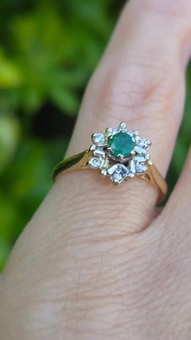 1061: Vintage: 18ct Gold Emerald Diamonds Flower Head Ring- From 1975 (Copy)