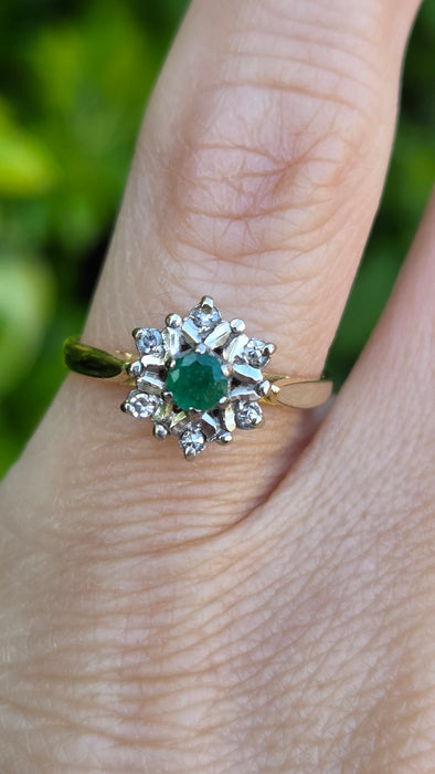 1061: Vintage: 18ct Gold Emerald Diamonds Flower Head Ring- From 1975 (Copy)