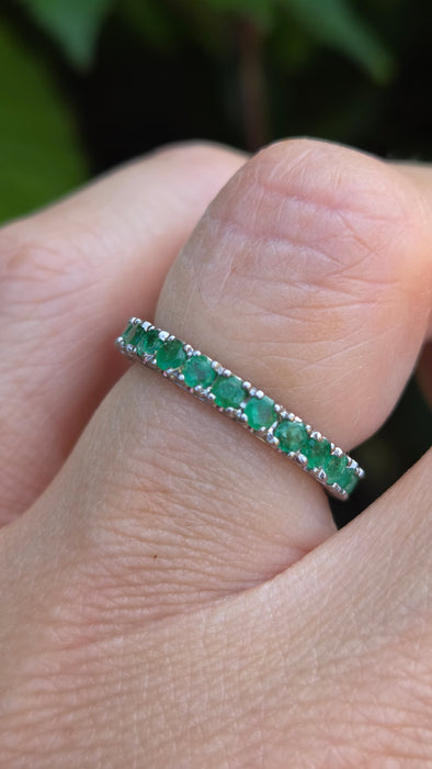 Vintage: 9ct White Gold Emerald Full Eternity Ring