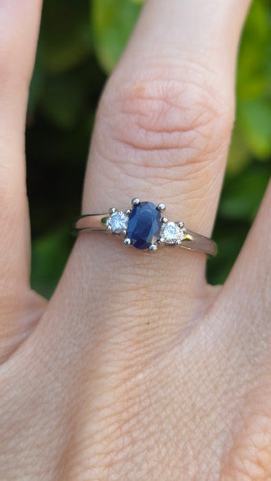 Vintage: 9ct White Gold Oval Sapphire & Diamond Three Stone Ring