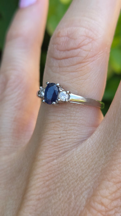 Vintage: 9ct White Gold Oval Sapphire & Diamond Three Stone Ring