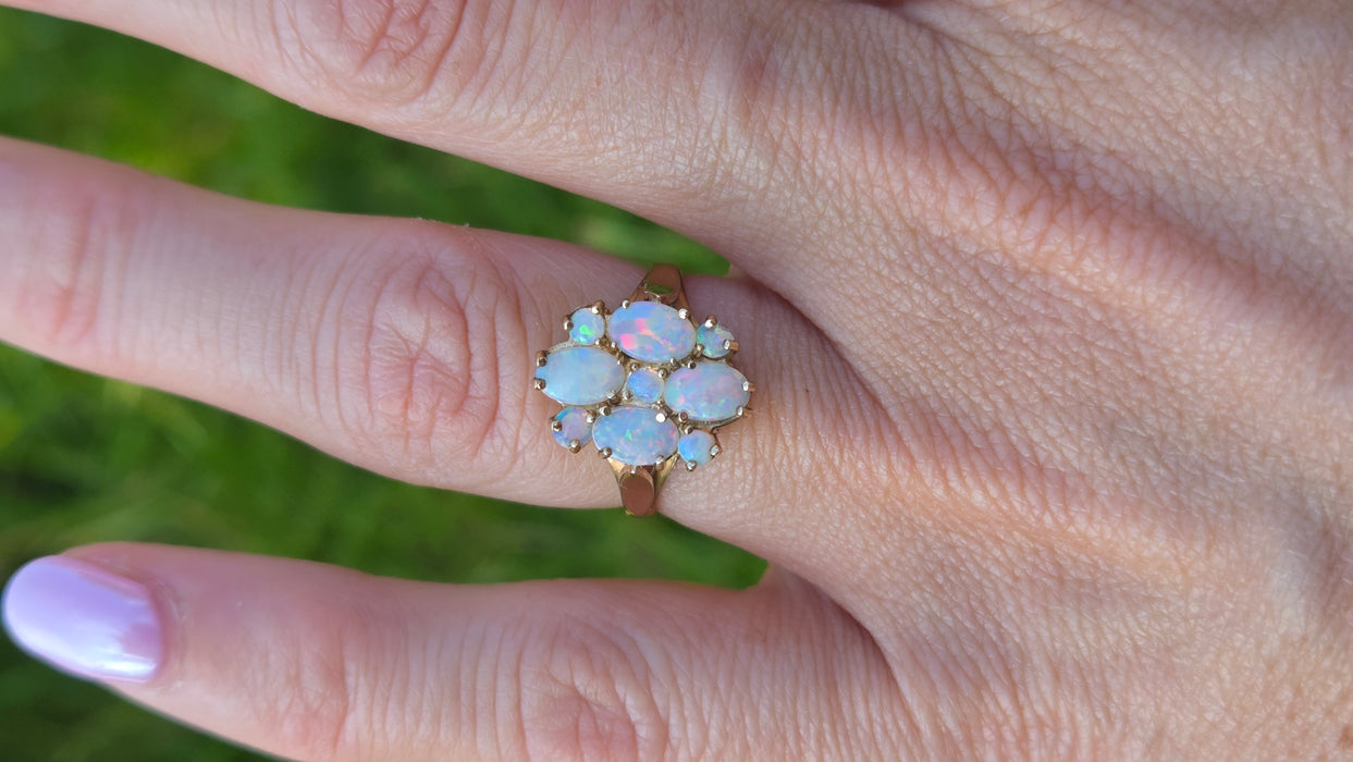 Vintage: 9ct Yellow Gold Diamond Cascade Cluster Ring