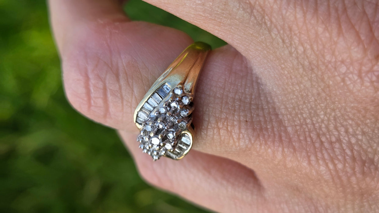 Vintage: 9ct Yellow Gold Diamond Cascade Cluster Ring