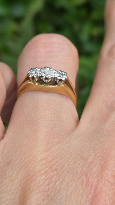 Vintage: 18ct Yellow Gold Three Stone Diamond Illusion Set Ring — From 1973