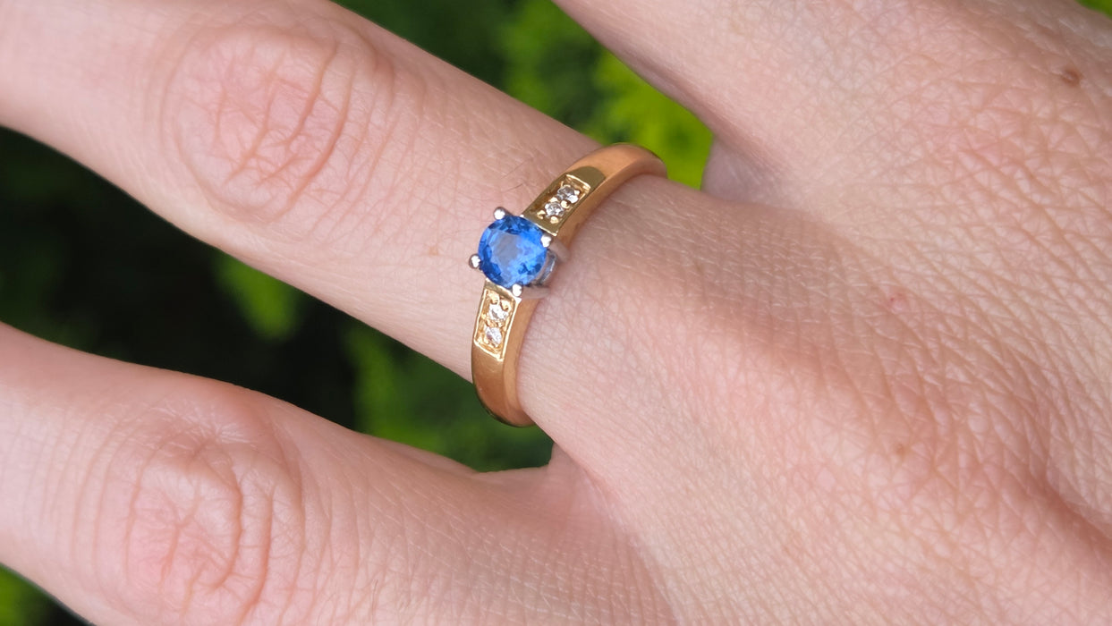 Vintage: 18ct Yellow Gold Sapphire & Diamond Dress Ring — From 1995