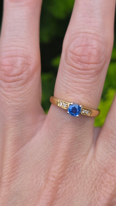 Vintage: 18ct Yellow Gold Sapphire & Diamond Dress Ring — From 1995