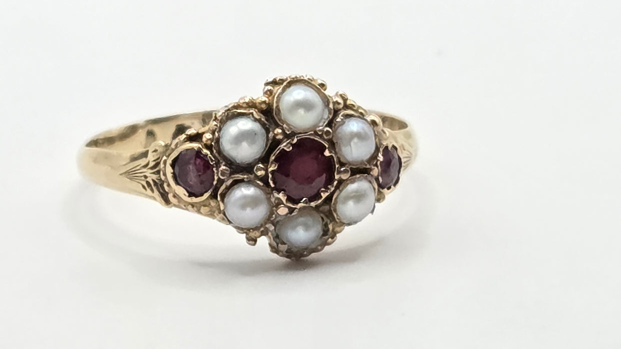Antique: 12ct Yellow Gold Garnet & Seed Pearl Cluster Ring
