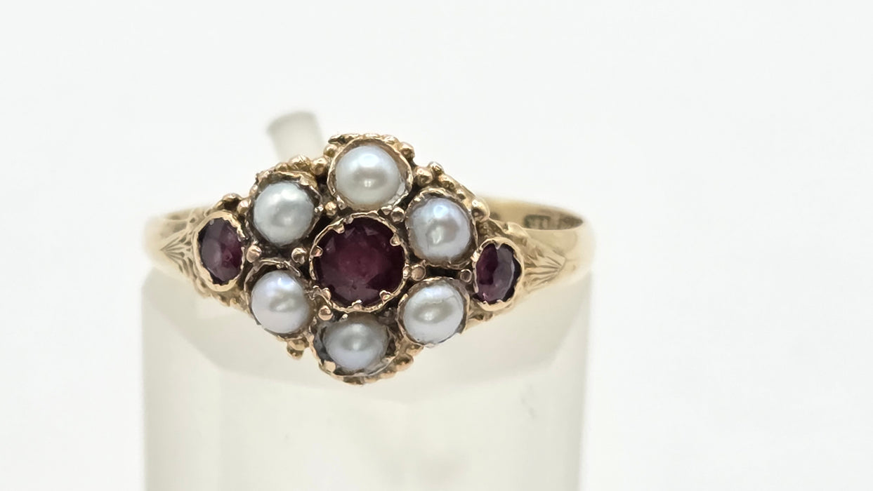 Antique: 12ct Yellow Gold Garnet & Seed Pearl Cluster Ring