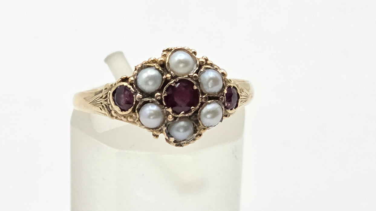 Antique: 12ct Yellow Gold Garnet & Seed Pearl Cluster Ring