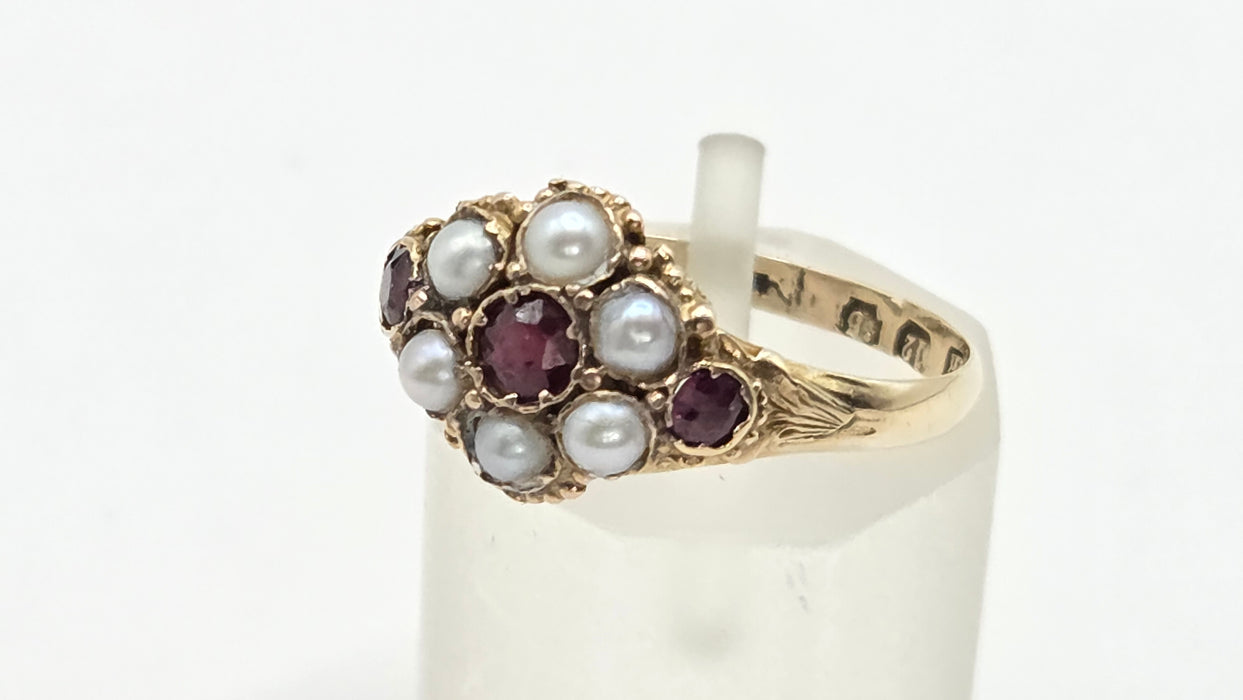Antique: 12ct Yellow Gold Garnet & Seed Pearl Cluster Ring