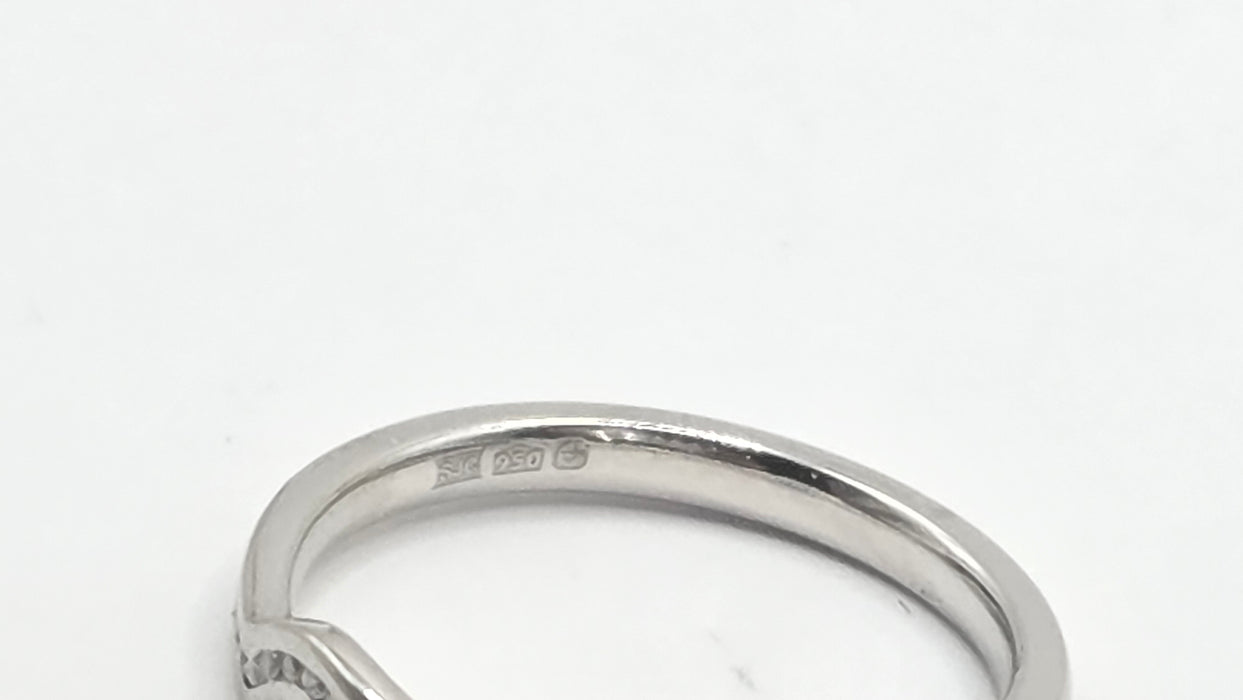 Vintage: Platinum Diamond Shaped Wedding Band [Partners with 3818] — 0.15ct