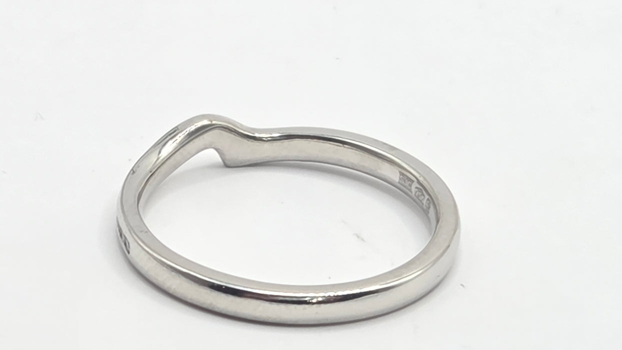 Vintage: Platinum Diamond Shaped Wedding Band [Partners with 3818] — 0.15ct