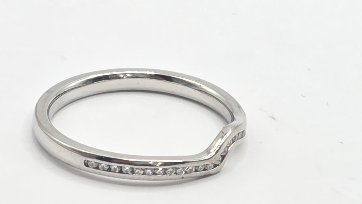 Vintage: Platinum Diamond Shaped Wedding Band [Partners with 3818] — 0.15ct