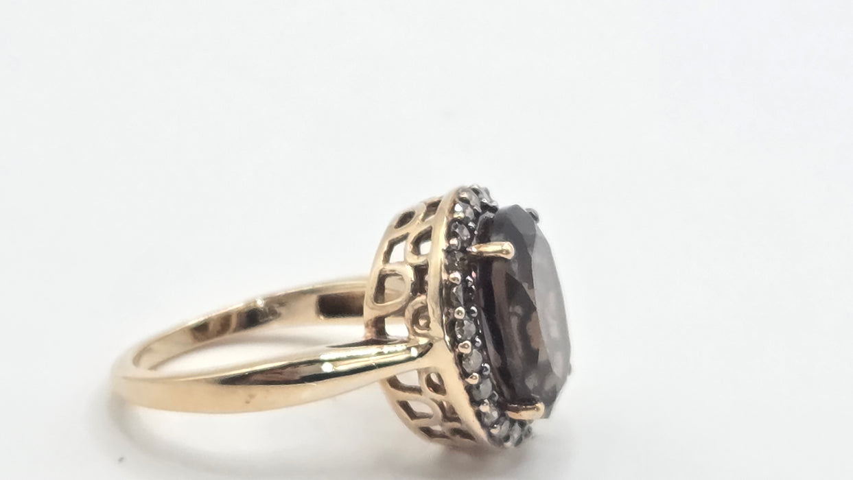 Vintage: 9ct Yellow Gold Smoky Quartz & Champagne Diamond Oval Cluster Ring