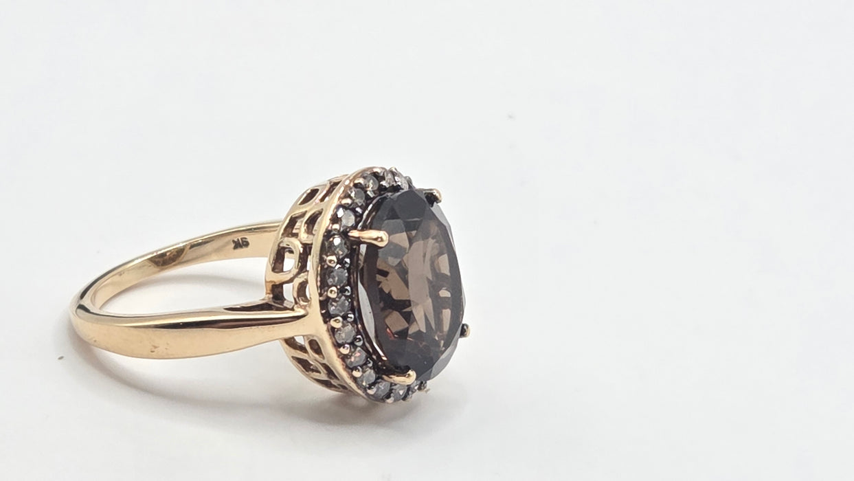 Vintage: 9ct Yellow Gold Smoky Quartz & Champagne Diamond Oval Cluster Ring