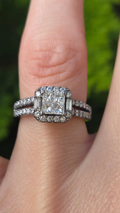 Vintage: 18ct White Gold Princess Cut Diamond Halo Dress Ring — 1.00ct