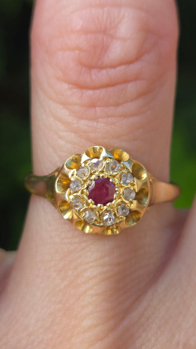 Vintage: 18ct Yellow Gold Pink Topaz & Diamond Floral Cluster Ring