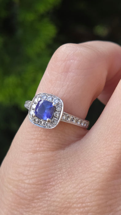 Vintage: 18ct White Gold Tanzanite & Diamond Halo Dress Ring