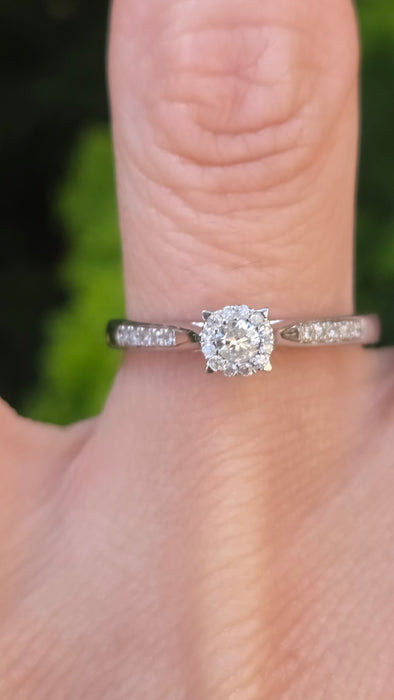 Vintage: 9ct White Gold 11 Natural Diamond Dress/Stacker Ring